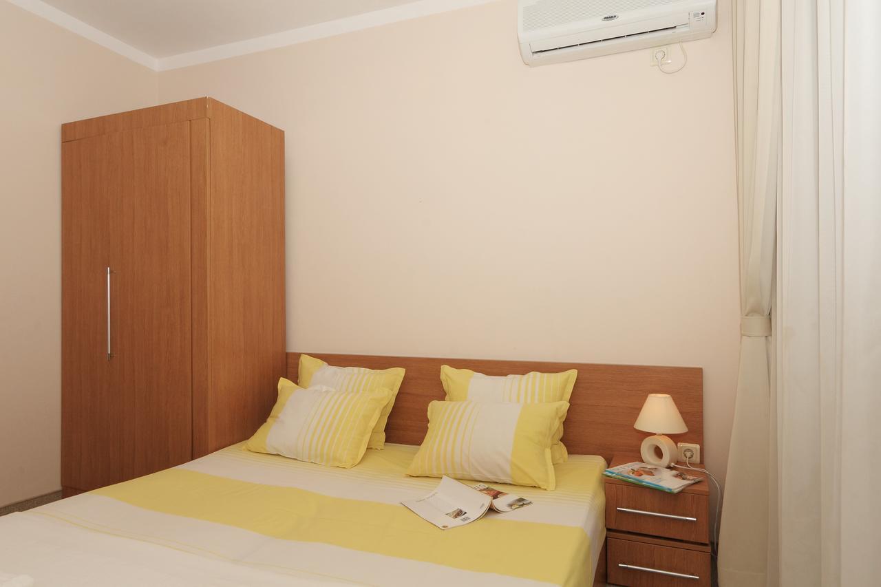 Bay Apartments Sozopol Bagian luar foto